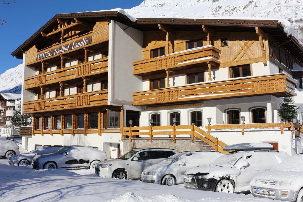 Hotel Landle Galtuer Exterior photo